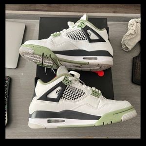 Womens Jordan 4 Seafoam